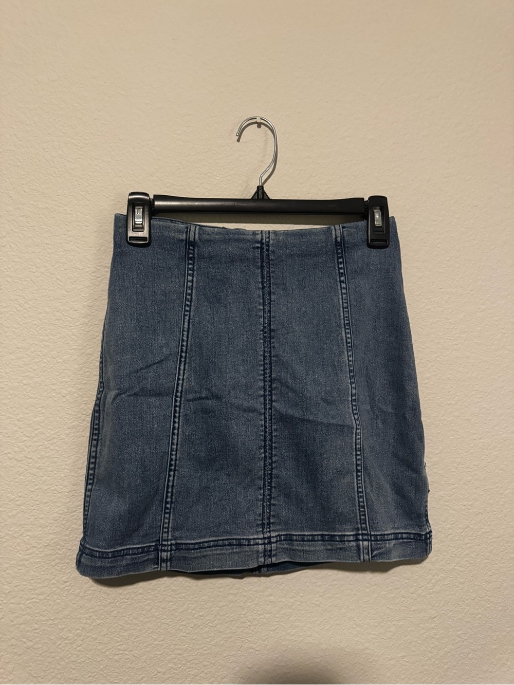 Free People femme mini denim skirt